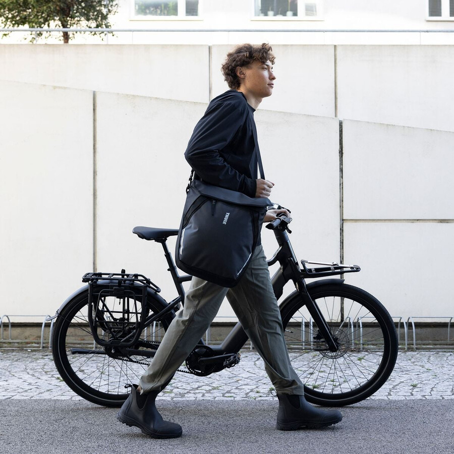 kurirväska för cykel med lås 22l svart