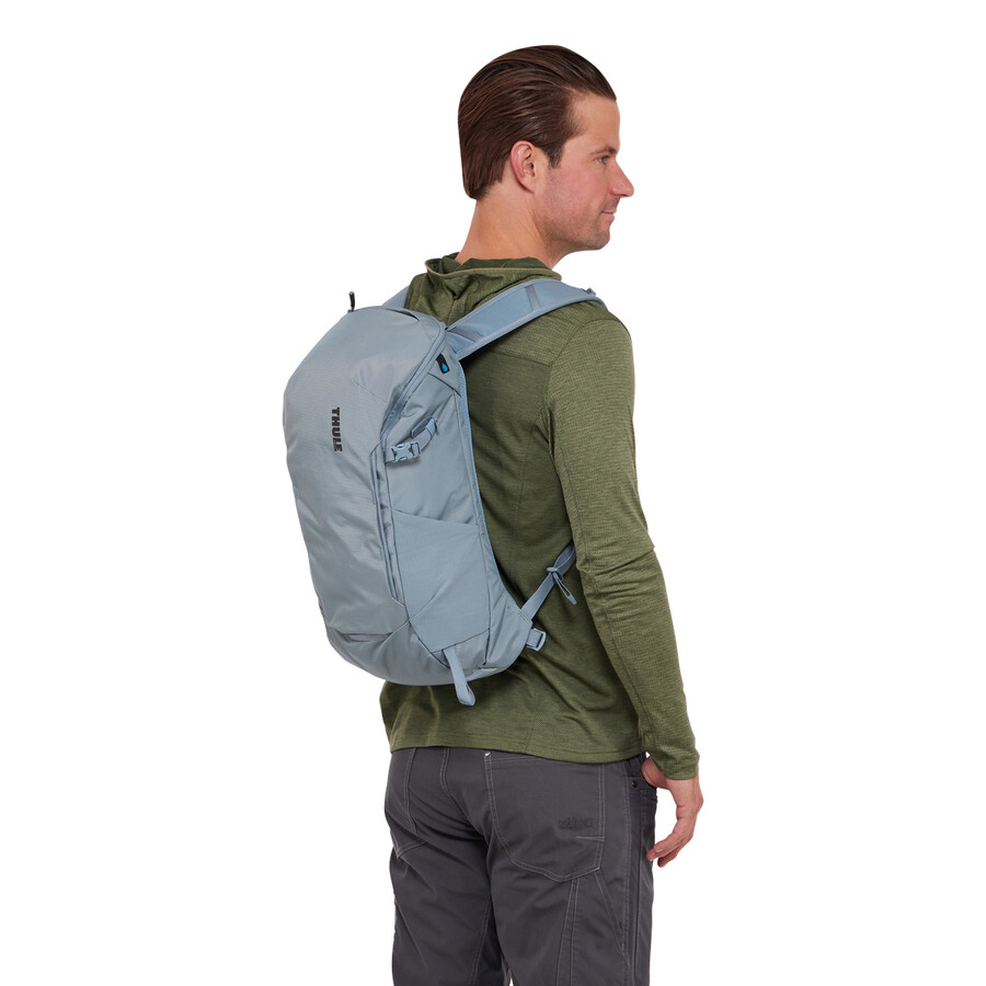 18l dagsryggsäck med regnskydd pond blue