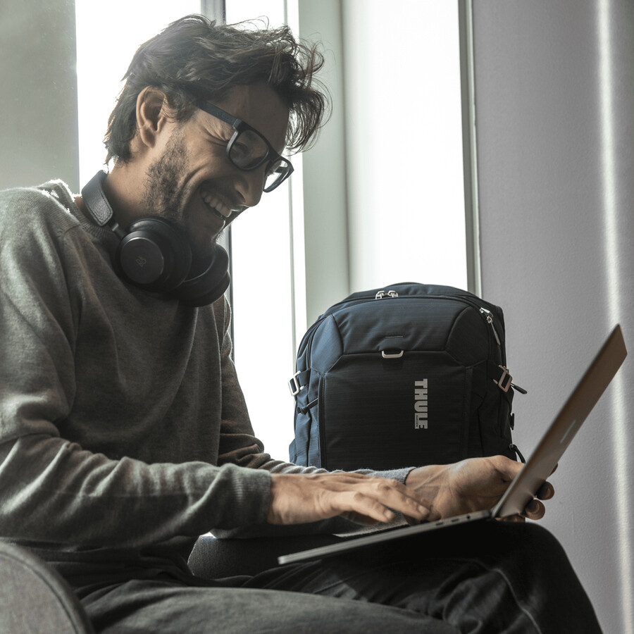 laptopryggsäck 28l kolfiberblå