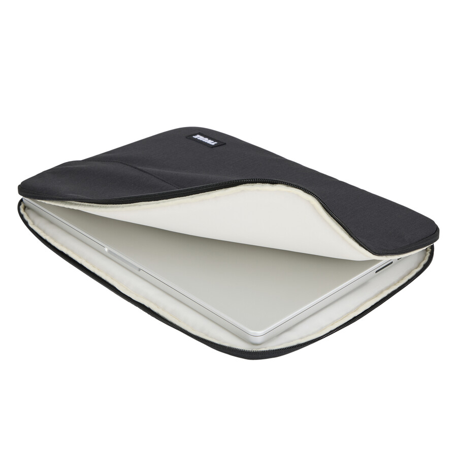 fodral till macbook pro 16 svart