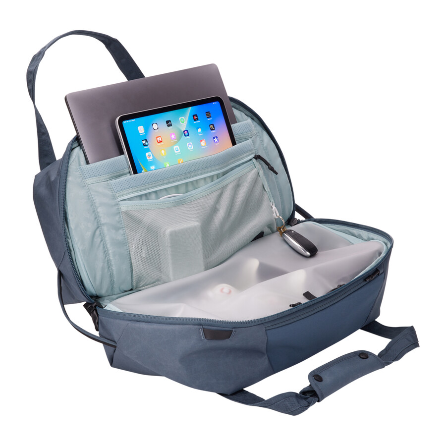 thule aion duffelväska 35l mörk skiffer