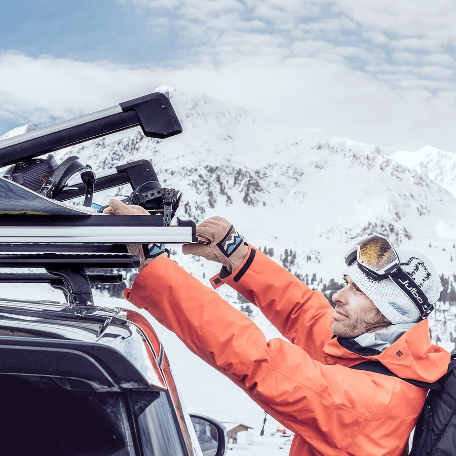 thule snowpack extender skid- och snowboardhållare svart